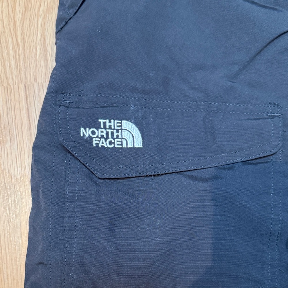 The North Face Black Insulated Pants - Picture 2 of 3